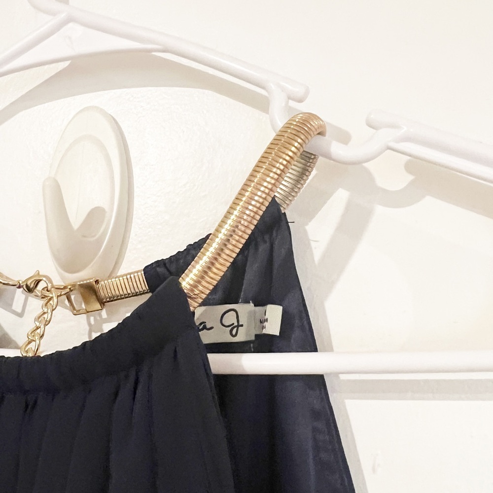 Eliza J Chiffon Layered Gold Chain High Neck Navy Maxi Gown Size 10 - Picture 8 of 9